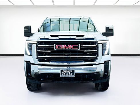 Used 2024 GMC Sierra 2500 SLT w/ SLT Premium Package image 2