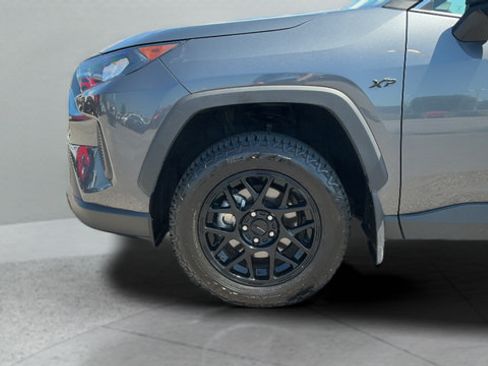 Used 2022 Toyota RAV4 LE FWD image 25