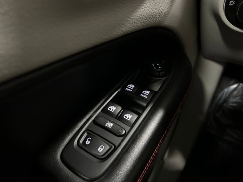 Used 2019 Jeep Compass Limited AWD/4WD image 27