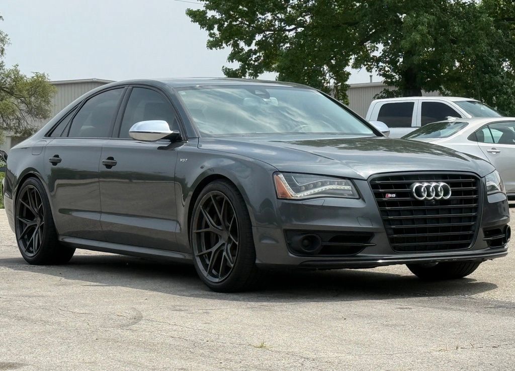 Used 2013 Audi S8 AWD/4WD image 8