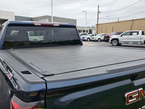 Used 2020 GMC Sierra 1500 Elevation w/ Elevation Value Package image 5