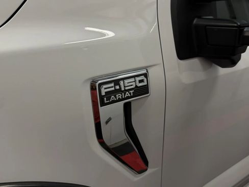 Used 2022 Ford F150 Lariat w/ Max Trailer Tow Package AWD/4WD image 12