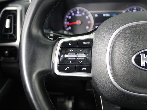 Used 2021 Kia Sorento S image 22