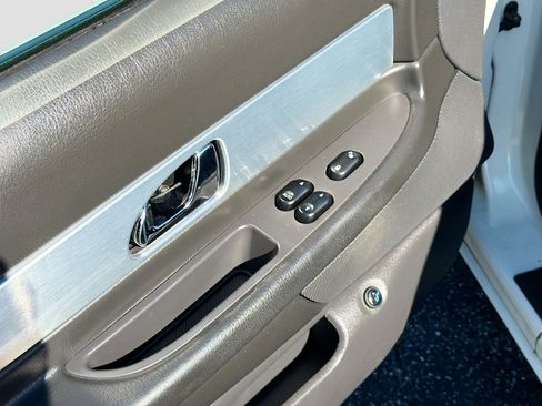 Used 2002 Ford Thunderbird 2dr Conv w/Hardtop Premium image 16