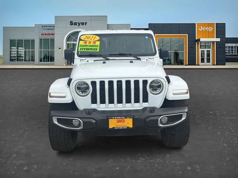 Used 2021 Jeep Wrangler Unlimited Sahara w/ Cold Weather Group AWD/4WD image 2