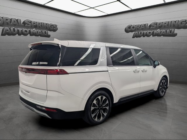 Certified 2024 Kia Carnival EX FWD image 7