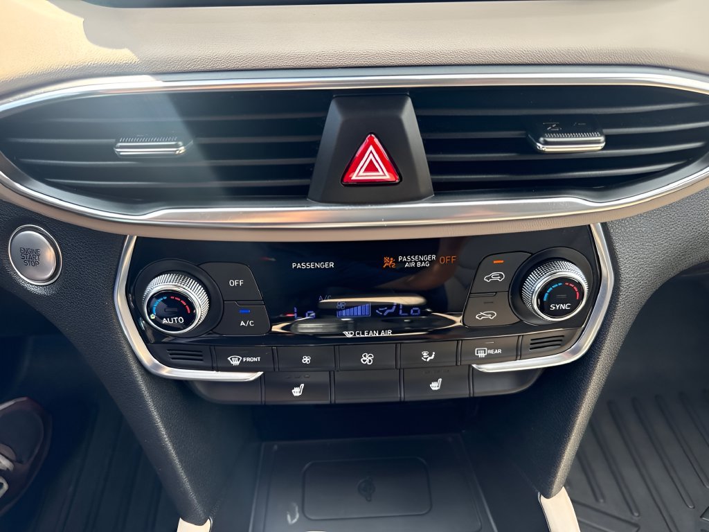 Used 2020 Hyundai Santa Fe SEL FWD image 16