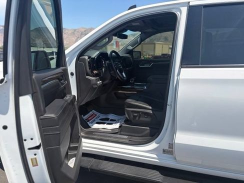 Used 2023 GMC Sierra 1500 Elevation w/ Elevation Premium Package AWD/4WD image 1