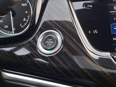 Used 2021 Cadillac XT6 Premium Luxury FWD image 23