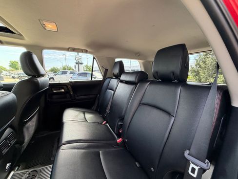 Used 2023 Toyota 4Runner TRD Off-Road Premium w/ Moonroof Package AWD/4WD image 24