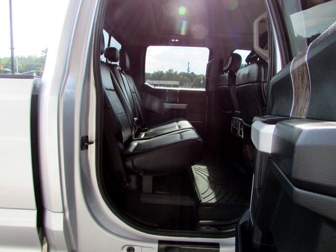Used 2019 Ford F250 Lariat w/ Lariat Ultimate Package image 12