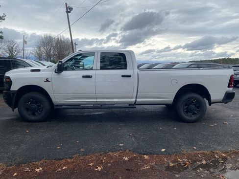 New 2026 RAM 3500 Tradesman image 8