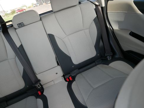 Used 2019 Subaru Forester Premium AWD/4WD image 14