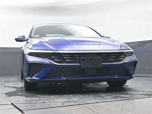 Used 2024 Hyundai Elantra SEL w/ Convenience Package image 36