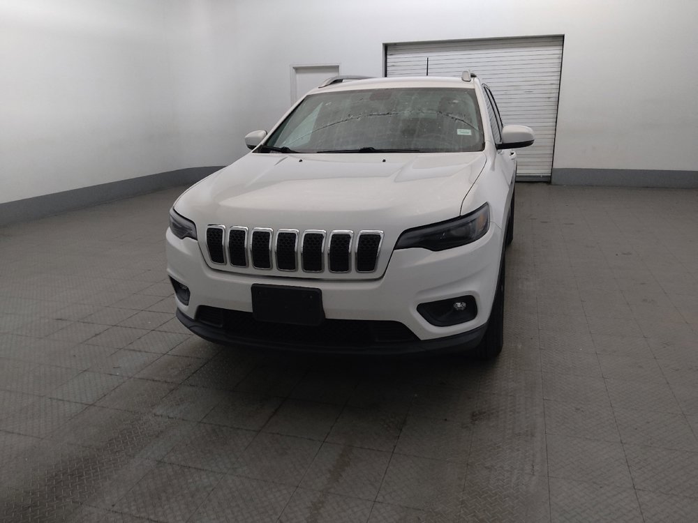 Used 2019 Jeep Cherokee Latitude Plus w/ Cold Weather Group AWD/4WD image 15