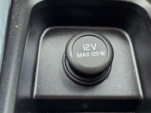 Used 2017 Volvo V90 T6 Cross Country AWD/4WD image 35