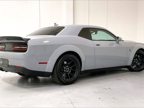 Used 2021 Dodge Challenger SRT Hellcat Redeye image 4