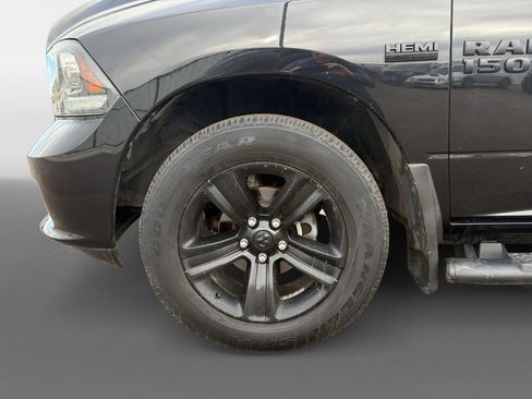 Used 2017 RAM 1500 Sport w/ Black Ram 1500 Sport Group image 14