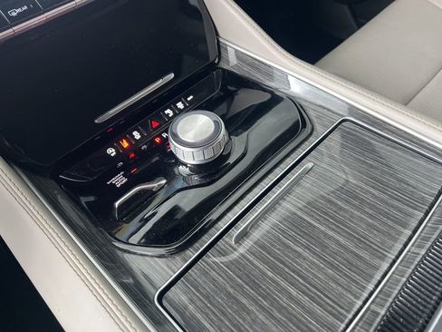 Used 2022 Jeep Wagoneer Series II image 17