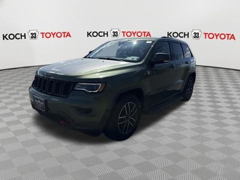 Used 2020 Jeep Grand Cherokee Trailhawk w/ Premium Lighting Group image 3