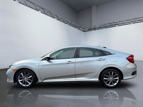 Used 2019 Honda Civic EX image 2