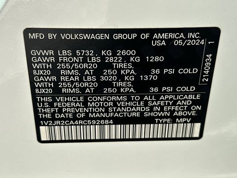 Used 2024 Volkswagen Atlas SE FWD image 41