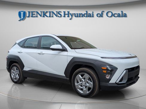 New 2026 Hyundai Kona SE image 11