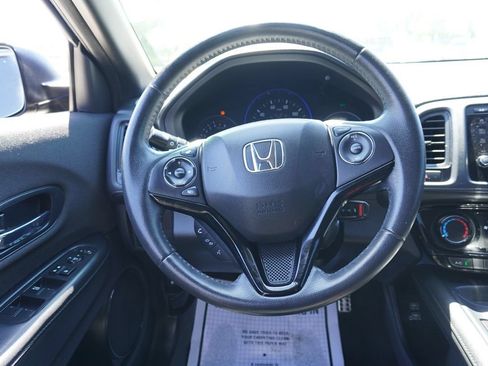Used 2021 Honda HR-V Sport image 16