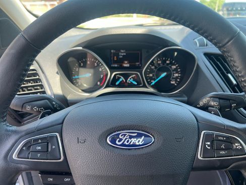 Used 2017 Ford Escape Titanium w/ Equipment Group 301A FWD image 21
