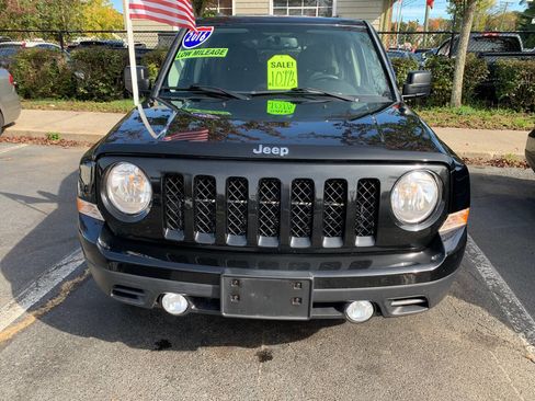 Used 2016 Jeep Patriot Latitude image 12