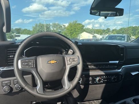 New 2025 Chevrolet Silverado 1500 LT w/ Safety Package image 12