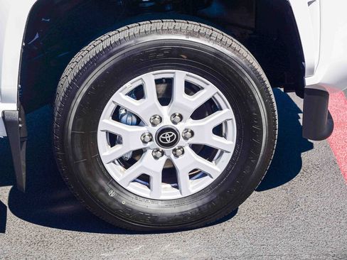 Certified 2025 Toyota Tacoma SR5 image 11