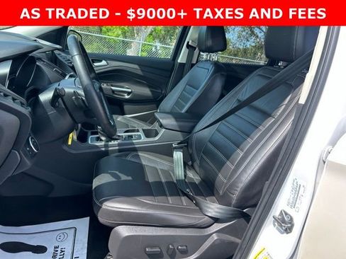 Used 2017 Ford Escape SE w/ SE Leather Comfort Package image 14