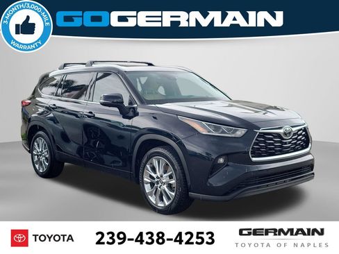 Used 2023 Toyota Highlander Limited FWD image 6