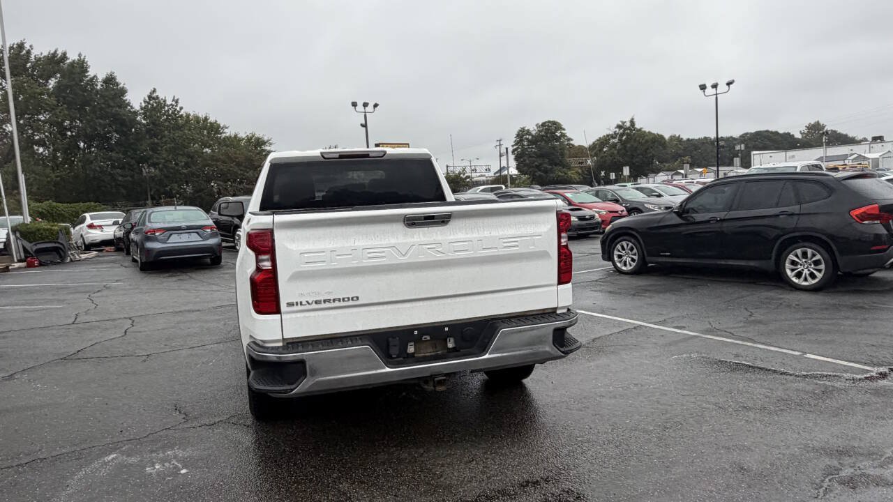 Used 2021 Chevrolet Silverado 1500 W/T w/ WT Value Package AWD/4WD image 11