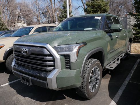 Used 2023 Toyota Tundra Limited image 2