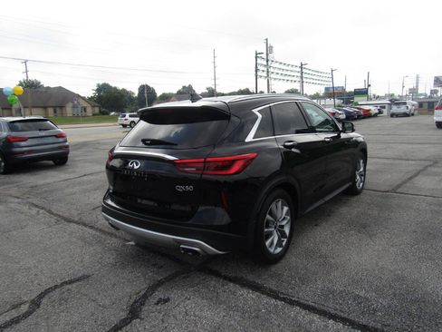 Used 2019 INFINITI QX50 Essential w/ Premium Heat Package AWD/4WD image 9