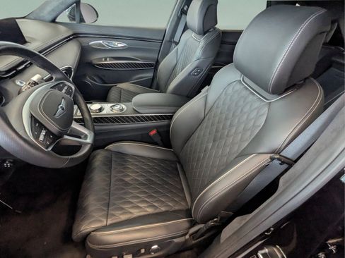 Used 2024 Genesis GV70 3.5T Sport w/ Sport Prestige Package AWD/4WD image 18