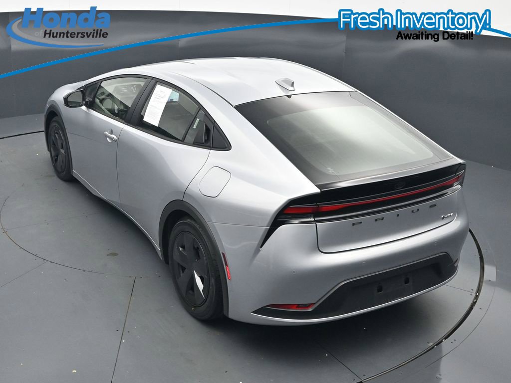 Used 2025 Toyota Prius LE FWD image 22