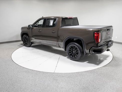 Used 2024 GMC Sierra 1500 Elevation image 31