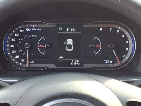 Used 2024 Hyundai Santa Cruz SEL image 17