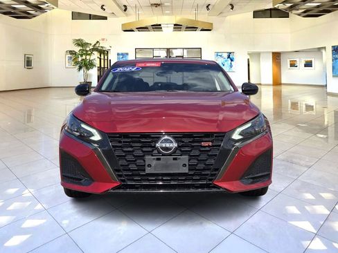 Certified 2024 Nissan Altima 2.5 SR image 2