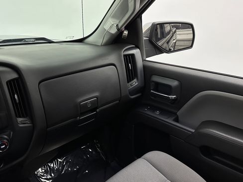 Used 2019 Chevrolet Silverado 1500 Custom w/ Custom Convenience Package RWD image 24