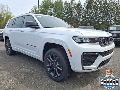 New 2026 Jeep Grand Cherokee L Limited AWD/4WD image 2