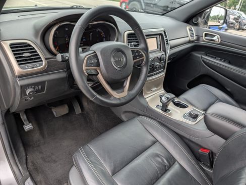 Used 2014 Jeep Grand Cherokee Limited w/ Trailer Tow Group IV AWD/4WD image 18