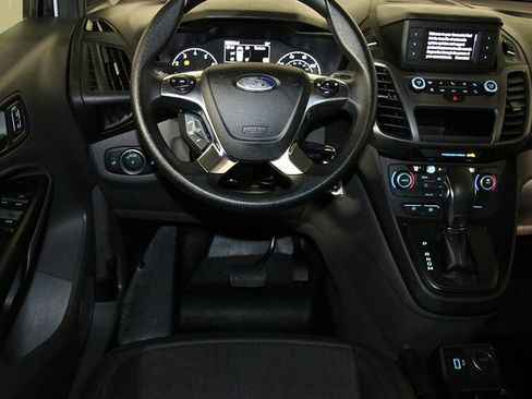 Used 2019 Ford Transit Connect XL image 3