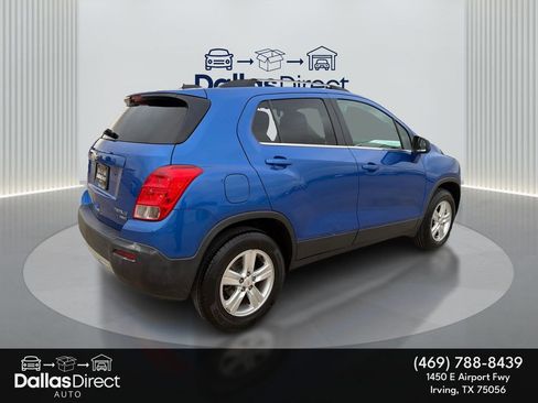 Used 2016 Chevrolet Trax LT w/ LT Sun and Sound Package image 6