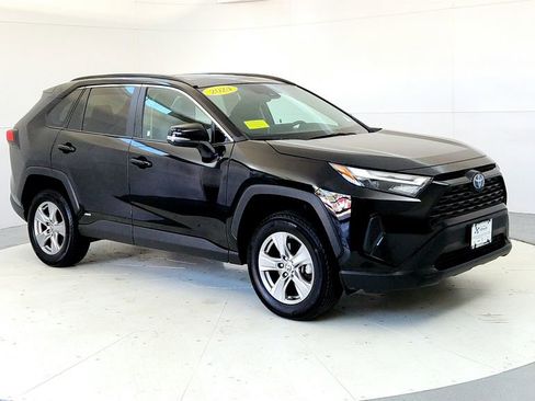 Used 2024 Toyota RAV4 XLE w/ Convenience Package AWD/4WD image 7
