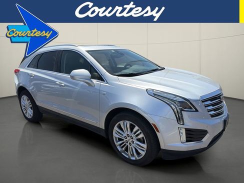Used 2019 Cadillac XT5 Premium Luxury FWD image 1