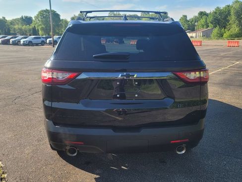 Used 2021 Chevrolet Traverse LT w/ LPO, Blackout Package AWD/4WD image 10